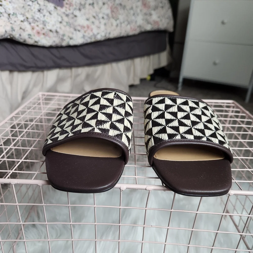 Sz 9.5 Report Slide Sandals